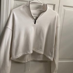 white quarter sip crop top